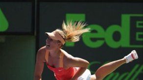 Serena y Sharapova avanzan a cuartos en Miami