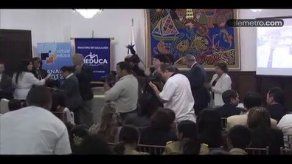 Inicia la entrega de laptops a estudiantes de escuelas públicas
