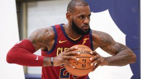 LeBron sigue marginado por lesión de tobillo