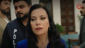 CORAZONES HERIDOS | Yaman descubre a Azade y Ferit la envía a la cárcel