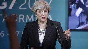 Atentado en Manchester cambia tono de la campaña política