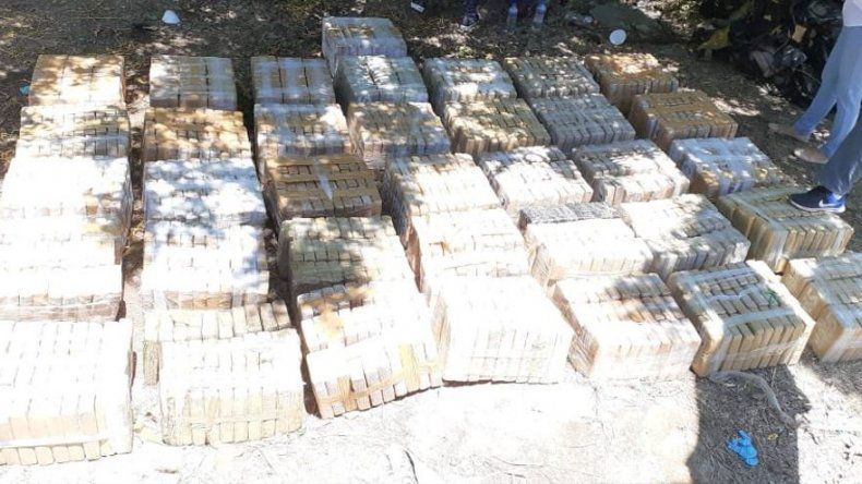En San Carlos decomisan 1,080 paquetes de droga y detienen a cuatro personas