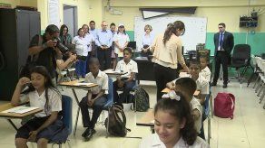 Estudiantes realizan primera prueba de conocimiento del concurso por la Excelencia Educativa