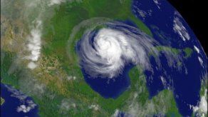 Advierten de peligro mortal de huracán Ike rumbo a Texas