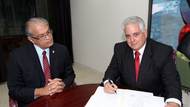 Embajadores y representantes de Panamá toman posesión
