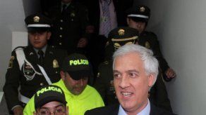 Fiscalía dice que exalcalde de Bogotá recibió 345.000 dólares de Odebrecht