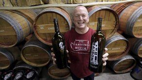 Proponen refill de botellas de vino en estado de Washington