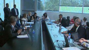 Directivos de Naturgy responden a cuestionamientos sobre el sistema eléctrico en el país
