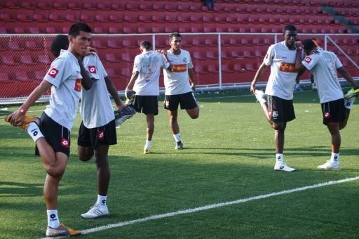 Selección Nacional entrena y viaja en la tarde a Paraguay