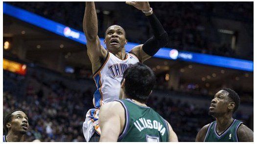 Durant y Westbrook lideran al Thunder ante Bucks