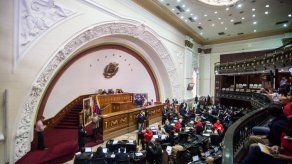Chavistas empiezan a blindarse antes de perder control del Parlamento