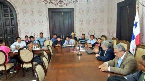 Representantes de pueblos indígenas se reunieron con Ministro Henríquez