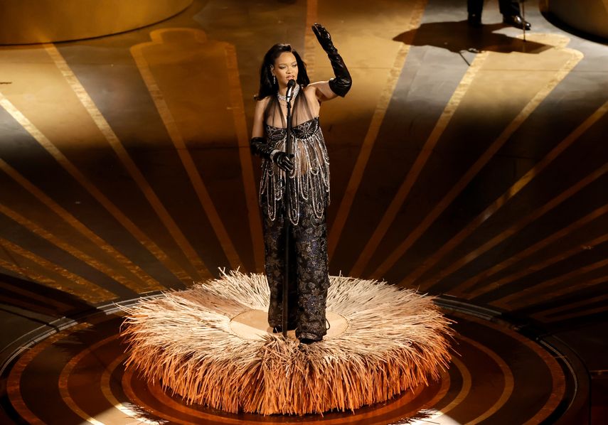 Premios Oscar 2023 Rihanna emociona durante entrega de los Oscars