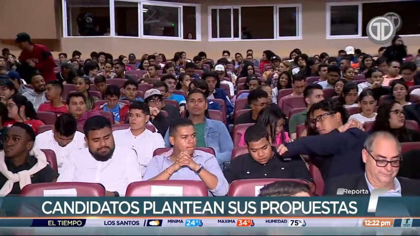 Foro de candidatos presidenciales se realiza con éxito en la UTP