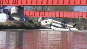 Investigadores intentan aclarar circunstancias de accidente de tren en Francia