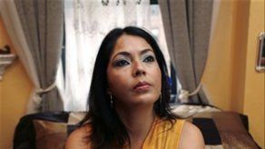 Inmigrantes hispanas que bailan en bares denuncian abusos