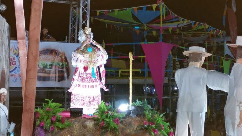 Domingo típico en el Carnaval de Chitré 2020