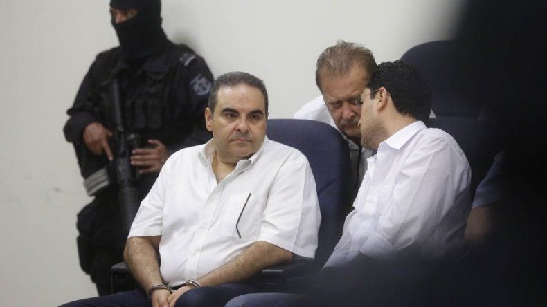Tribunal salvadoreño amplía tiempo de investigación al caso de expresidente Saca