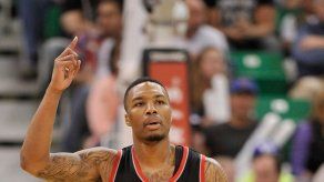 Lillard logra doble-doble en victoria de Trail Blazers