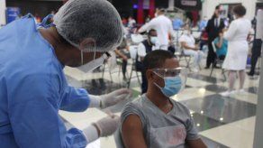 El centro de vacunación habilitado en Westland Mall atenderá de 7:00 a.m. a 1:00 p.m.