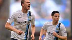 El City gana al Everton con gol de Agüero y se acerca al título