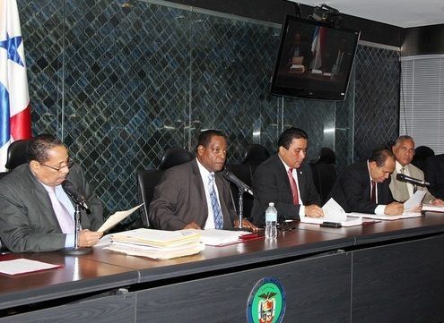 PRD y Panameñismo se reparten seis comisiones en Asamblea