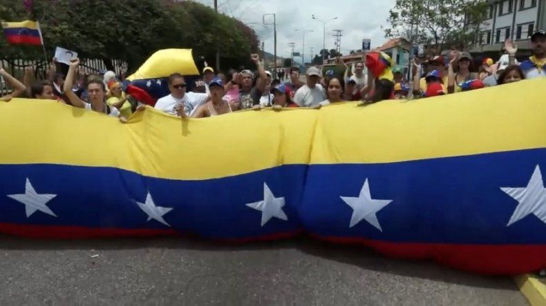 Oficialismo anunció tercer muerto en jornada de protestas en Venezuela