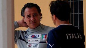 Prandelli anuncia una lista previa de 25 sin sorpresas