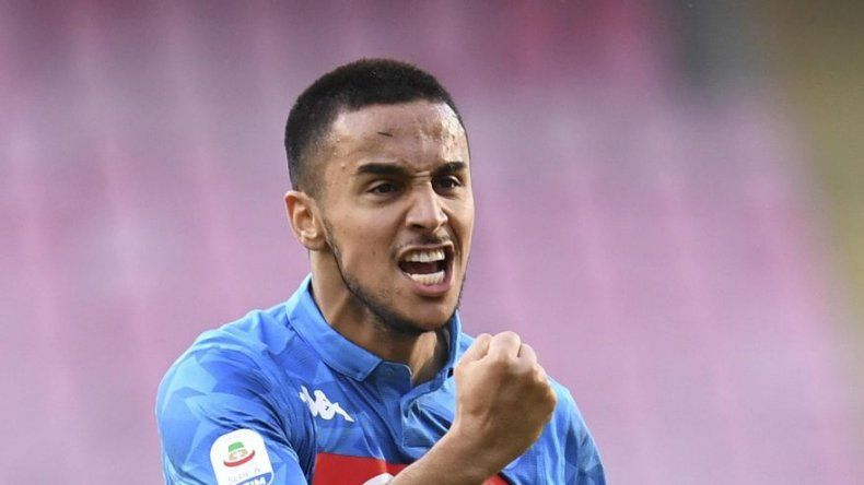 Napoli se afianza como segundo al golear 4-0 a Frosinone