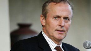 Grisham arrepentido por comentario de pedofilia