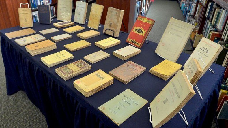 Donan valiosa colección histórica a la Biblioteca del Canal