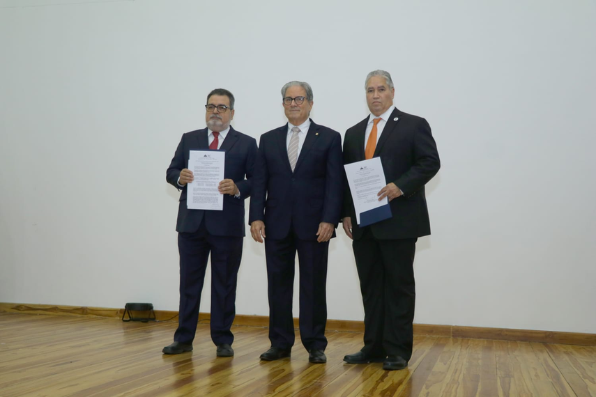 MINSA presenta a nuevo director y subdirector del Hospital Santo Tomás
