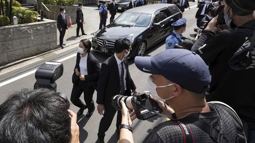 El asesinato de Abe antes de las elecciones parlamentarias del domingo conmocionó al país, donde se interpretó como una amenaza a la democracia.