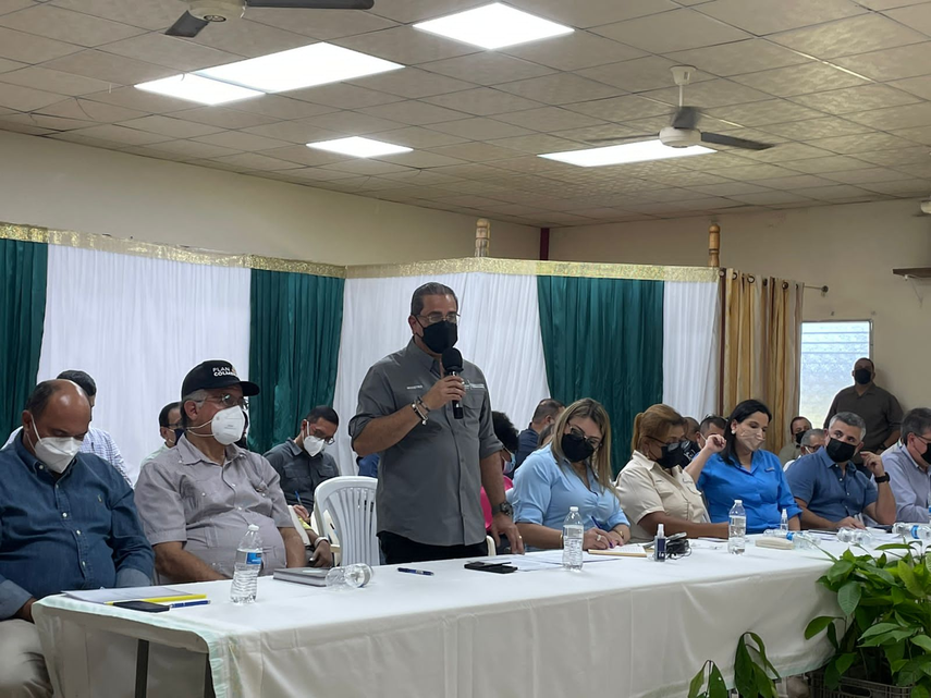 MIVIOT insta a grupos invasores en Bocas del Toro a respetar acuerdo