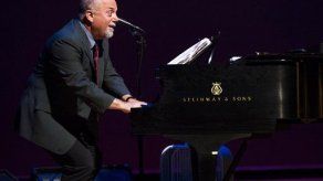 Billy Joel y Tony Bennett visitan secundaria