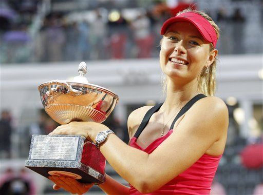 Sharapova derrota a Li Na y retiene título de Roma