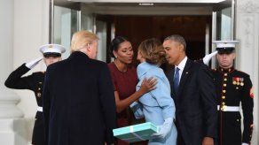 Michelle Obama dice que los Trump le regalaron un marco