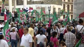 Miembros de Cambio Democrático protestan en apoyo a Ricardo Martinelli