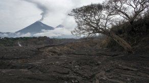 Guatemala: sube a 332 cifra de desaparecidos por erupción