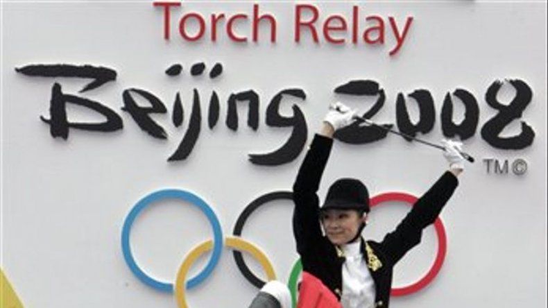 Termina recorrido de antorcha olímpica en Hong Kong