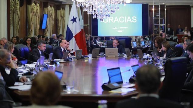 Señalan la educación y economía, entre temas a los que el Gobierno “tiene que meterle la mano”