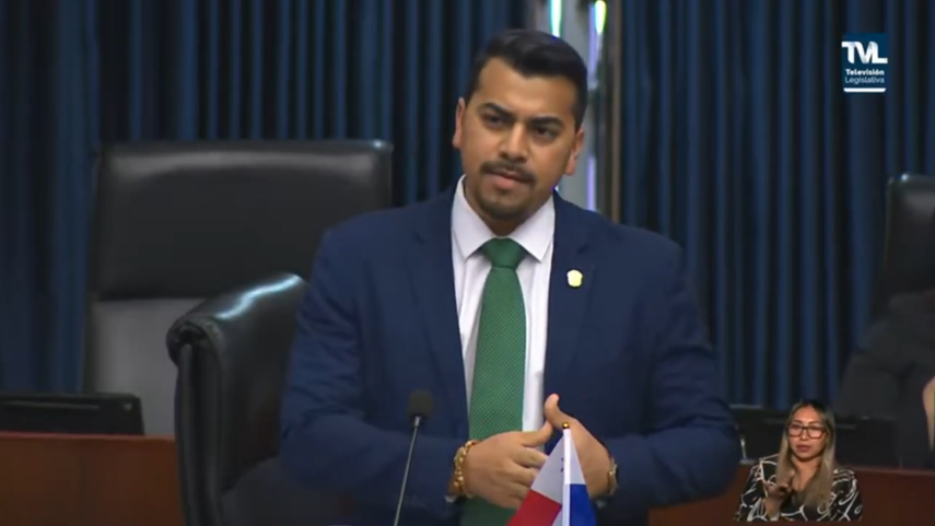 Diputado Tuto Palacios cuestiona al viceministro del MEF el traslado de fondos a la CSS