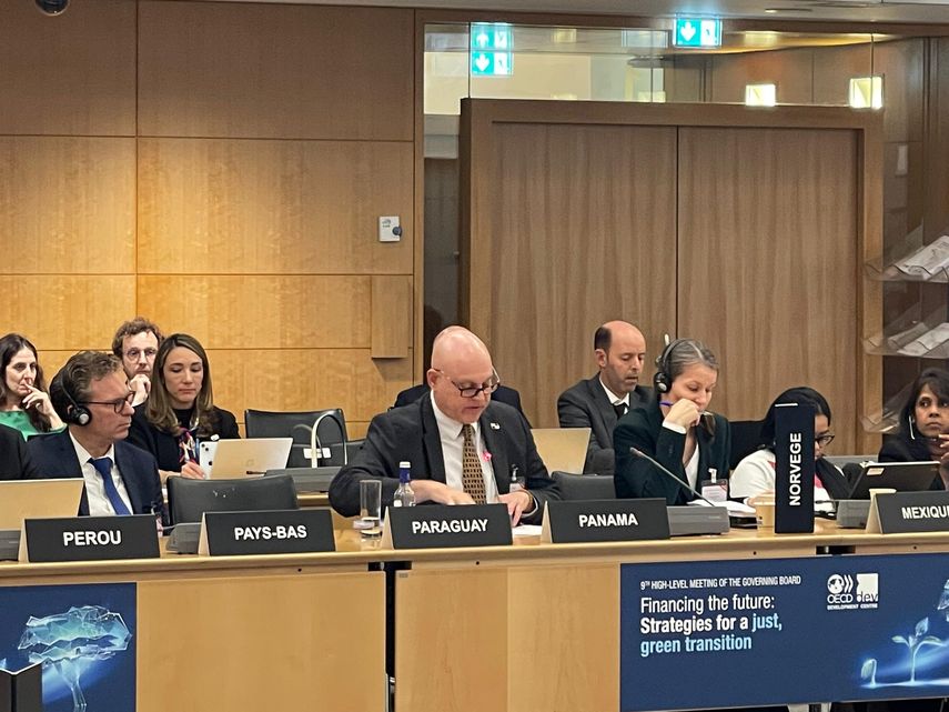 Viceministro de Asuntos Multilaterales y Cooperación de Panamá estuvo encuentro de la OCDE