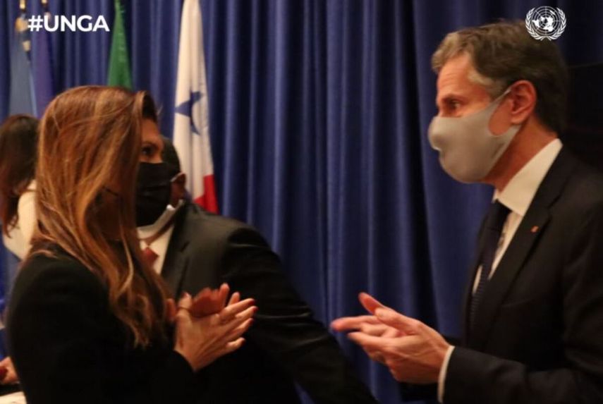 La canciller panameña Erika Mouynes y el Secretario de los Estados Unidos