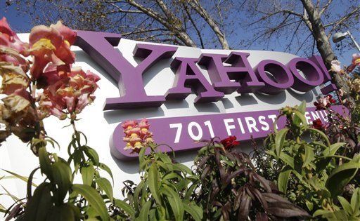 Presidente de Yahoo y otros tres directivos dimiten tras presión