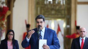 Maduro advierte que hará respetar su legitimidad como presidente
