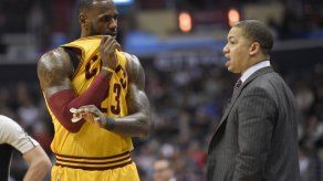 Entrenador de Cavs sabe conservar la serenidad en el caos