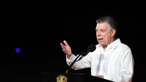 Santos publica declaración de renta tras figurar en los Papeles del Paraíso