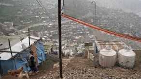“La recuperación económica de 2021 no ha sido suficiente para mitigar los profundos efectos sociales y laborales de la pandemia, estrechamente vinculados a la desigualdad de ingreso y género, a la pobreza extrema, a la informalidad y a la vulnerabilidad en que vive la población”, señaló Bárcena.