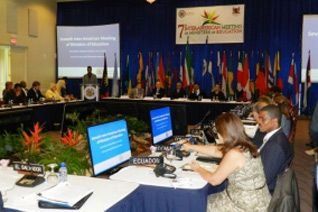 Parlatino y agrupación de educadores de América suscriben acuerdo